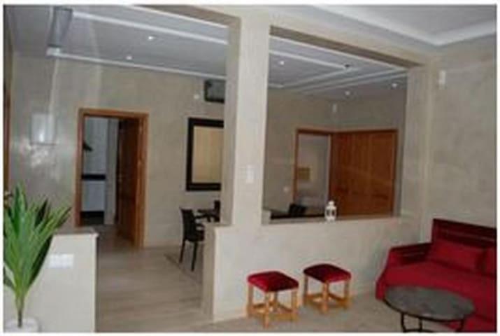 Suites Appartement Миделт Екстериор снимка
