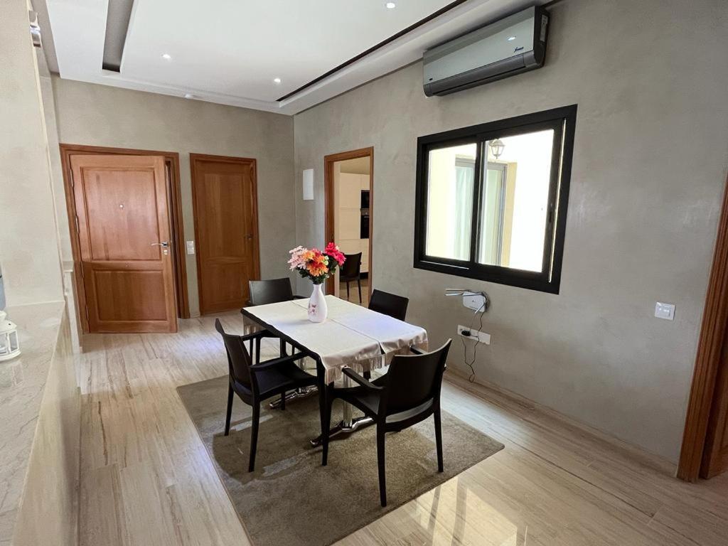 Suites Appartement Миделт Екстериор снимка